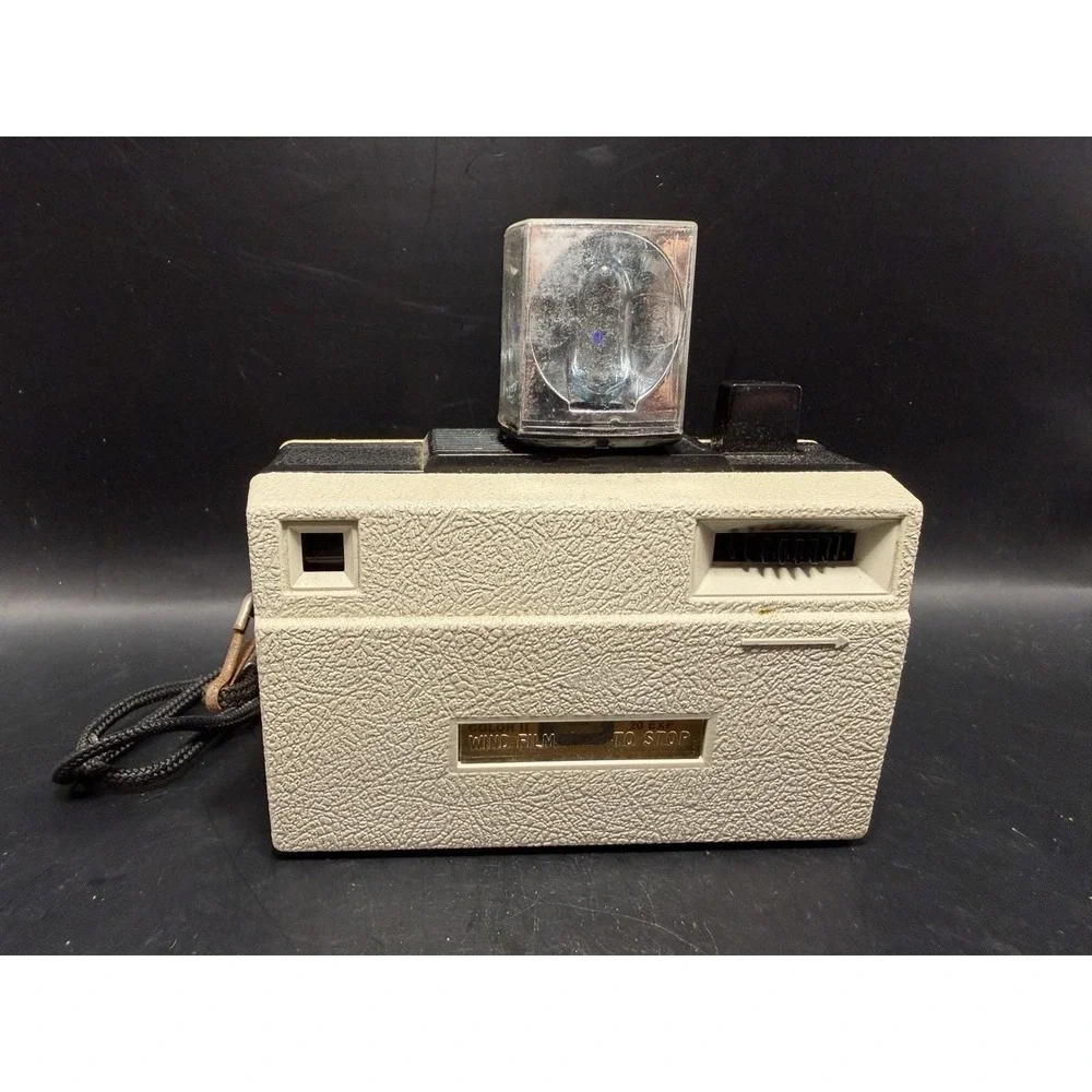 Vintage Keystone Auto-Instant 115X‎ Camera w/ Flash Cube & Extras – Tested